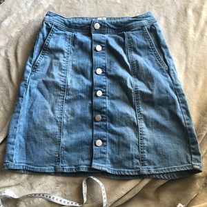 LAST CHANCE A new day Denim Skirt Size 2 Button Fly Light Wash Casual Preppy
